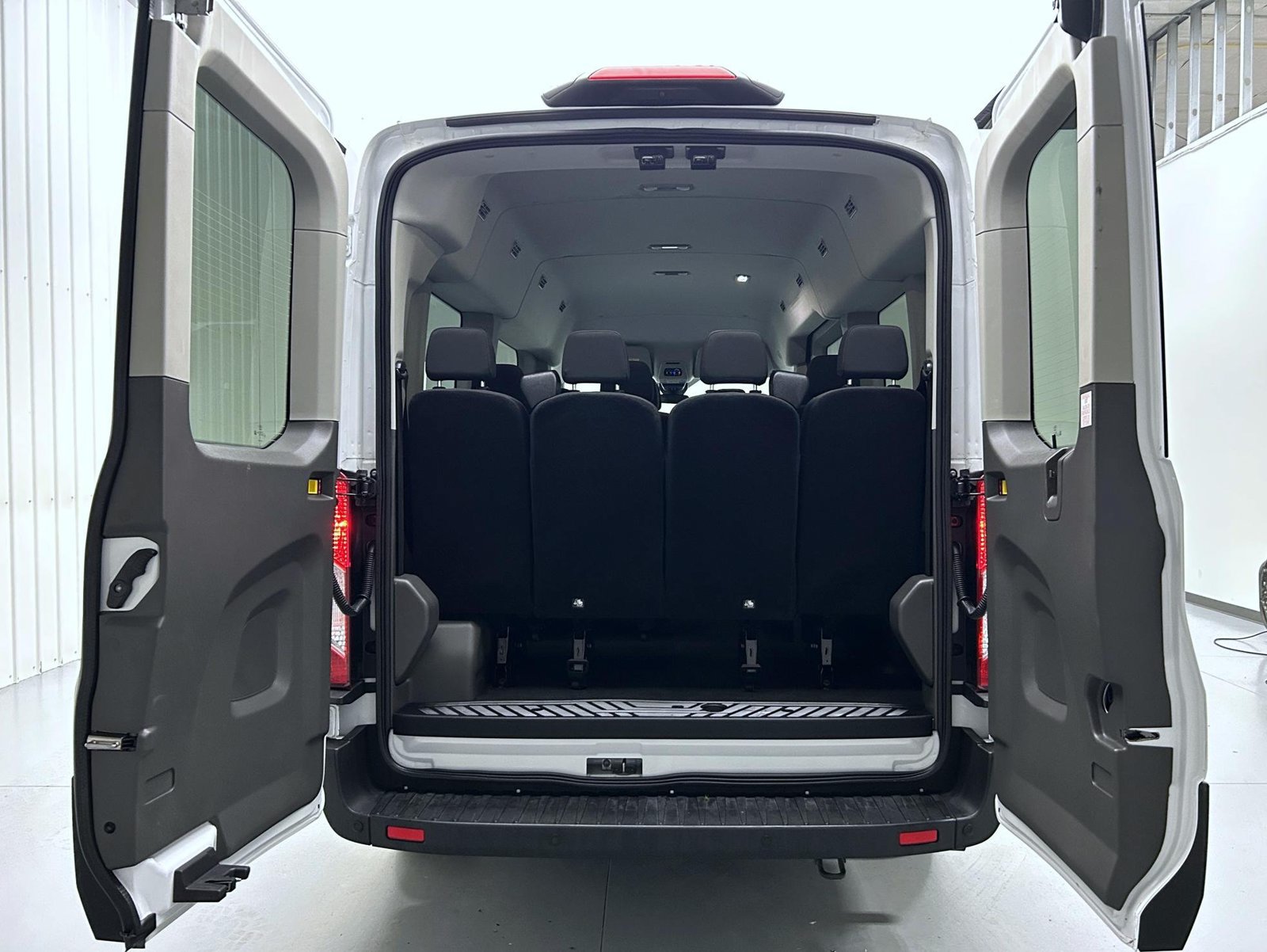 Used 2025 Ford Transit 350 XLT RWD image 20