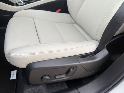 New 2026 Volvo XC40 B5 Plus w/ Protection Package Premier image 20