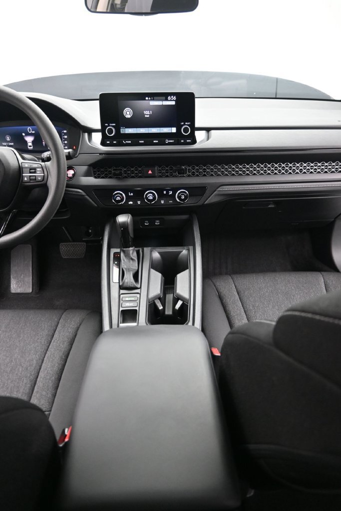 Certified 2025 Honda Accord LX image 12
