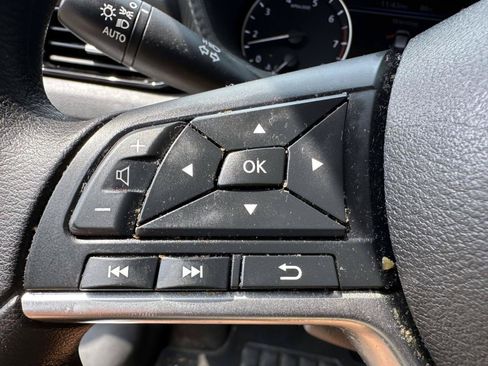 Certified 2023 Nissan Sentra SV FWD image 27