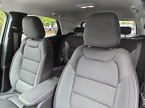 Used 2023 Chevrolet TrailBlazer LT w/ Convenience Package FWD image 17