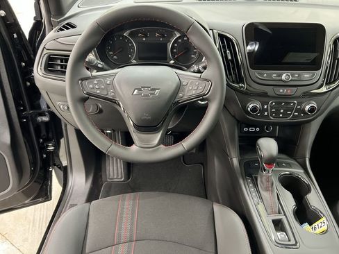 Used 2023 Chevrolet Equinox RS image 21