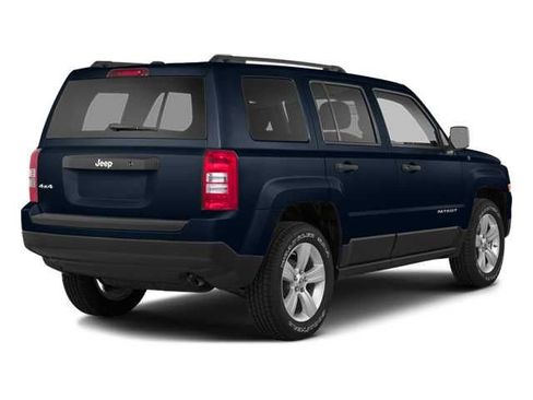 Used 2014 Jeep Patriot Sport FWD image 2
