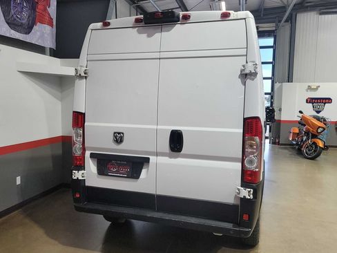 Used 2019 RAM ProMaster 2500 FWD image 6