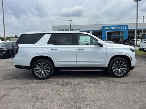 New 2026 Chevrolet Tahoe High Country w/ Sun And Tow Package AWD/4WD image 2