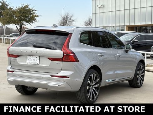 Certified 2023 Volvo XC60 B5 Ultimate w/ Climate Package image 5