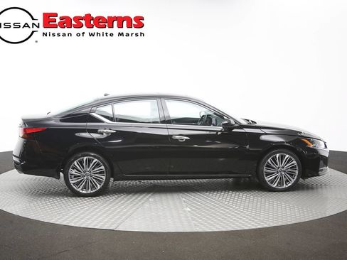 Used 2024 Nissan Altima 2.5 SL AWD/4WD image 40