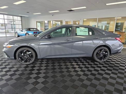 New 2026 Hyundai Elantra Sport image 8