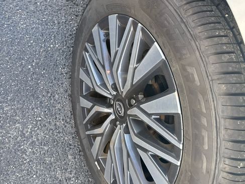 Used 2023 Nissan Altima 2.5 SV image 12