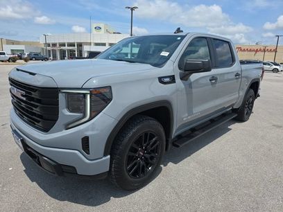 Used 2024 GMC Sierra 1500 Pro w/ Graphite Edition