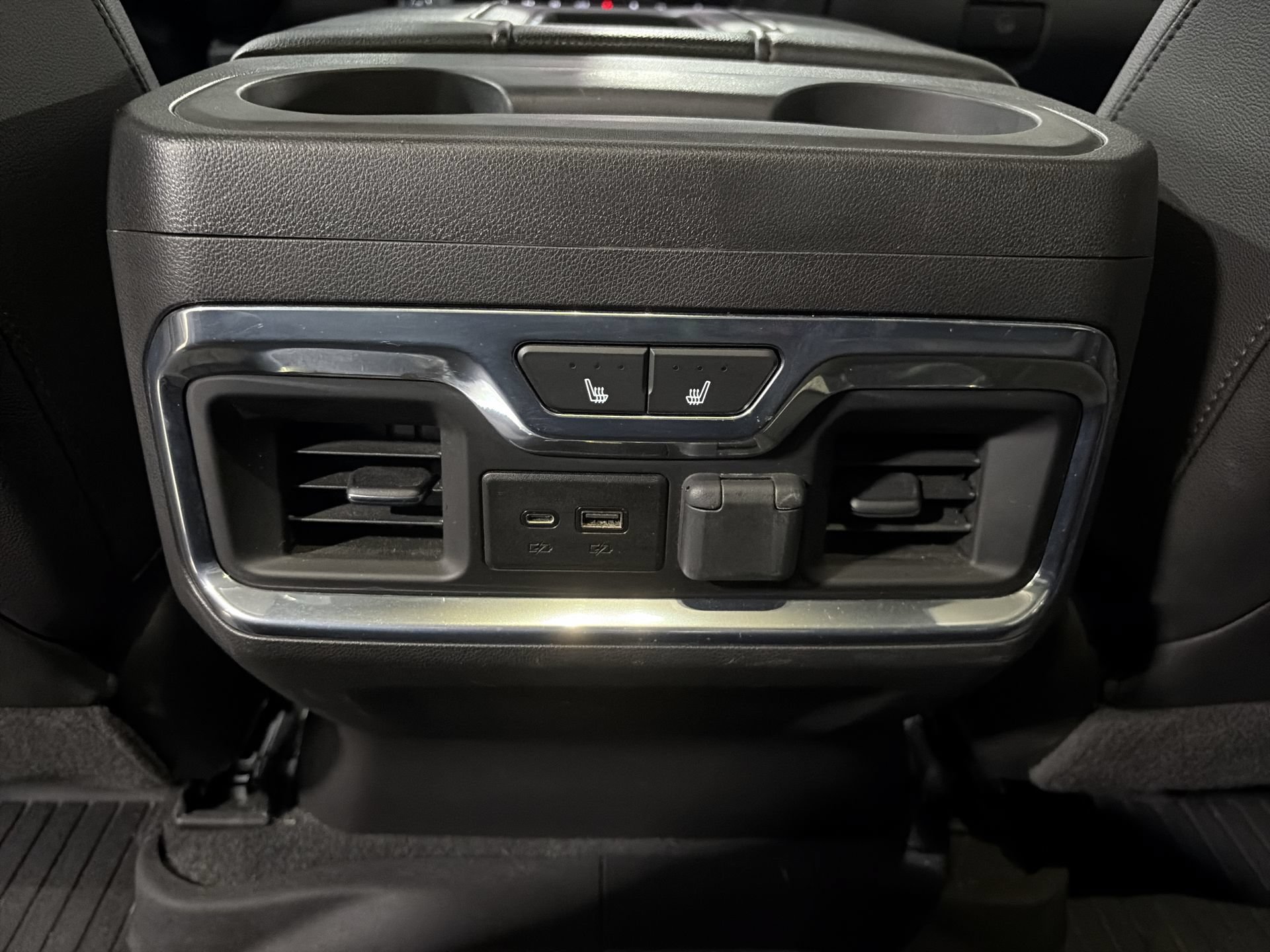 Used 2020 GMC Sierra 1500 AT4 w/ AT4 Premium Package AWD/4WD image 23