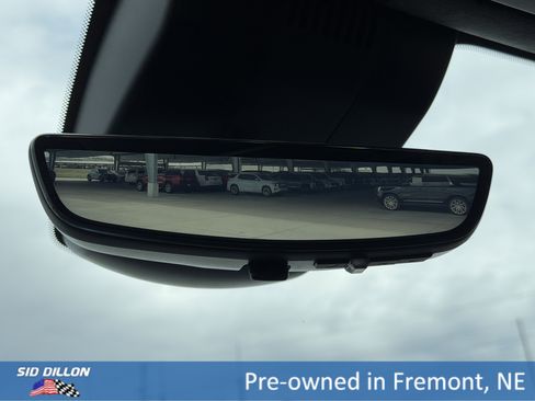 Used 2025 GMC Sierra 1500 AT4X image 16