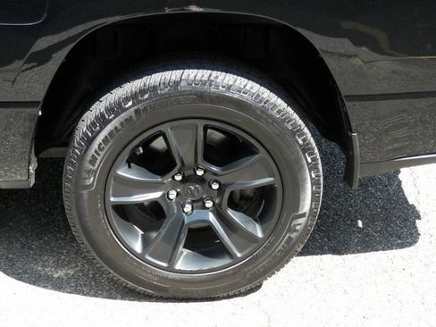 Used 2022 RAM 1500 Big Horn AWD/4WD image 12