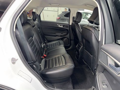 Used 2024 Ford Edge SEL image 17