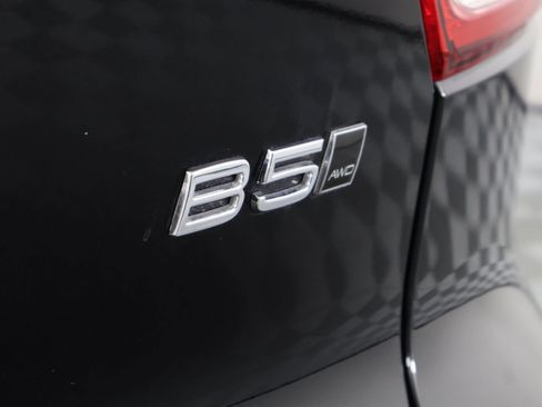 Certified 2026 Volvo XC40 B5 Plus AWD/4WD image 20