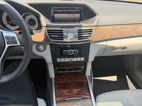 Used 2014 Mercedes-Benz E 350 Sedan image 21