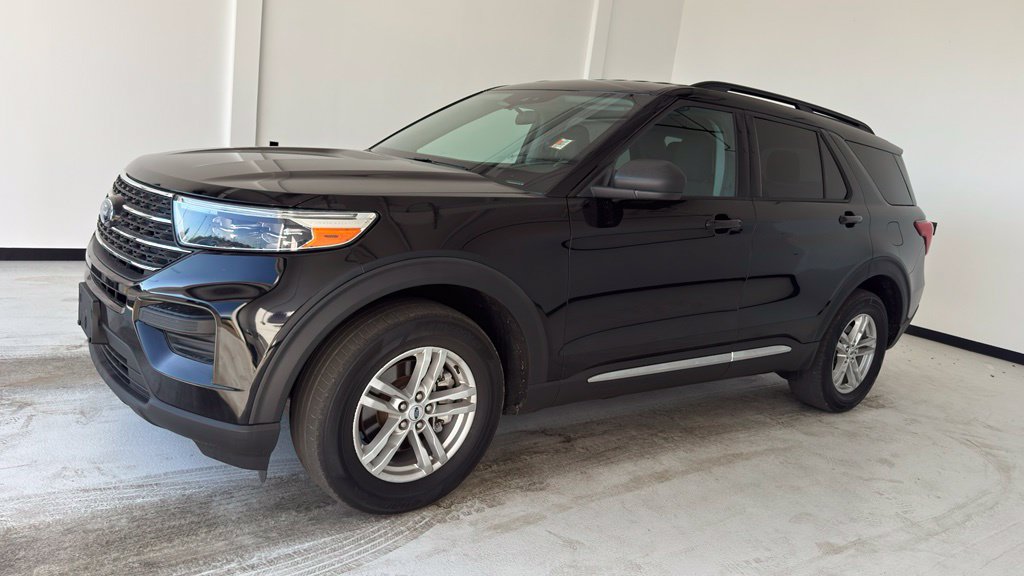 Used 2023 Ford Explorer XLT AWD/4WD image 15