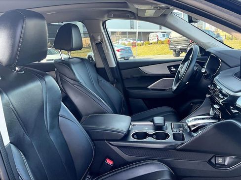Used 2023 Acura MDX SH-AWD w/ Technology Package image 8