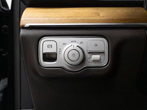 Used 2021 Mercedes-Benz GLE 350 4MATIC image 50