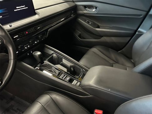 Used 2023 Honda Accord EX-L image 11
