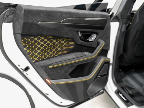 Used 2024 Lamborghini Urus Performante image 57