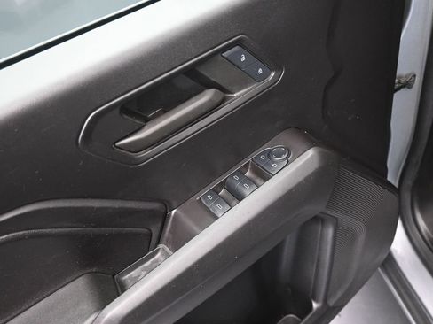 Used 2024 Chevrolet Colorado W/T image 22