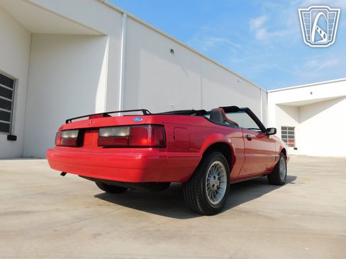 Used 1992 Ford Mustang LX RWD image 24