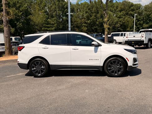 Used 2023 Chevrolet Equinox RS FWD image 13