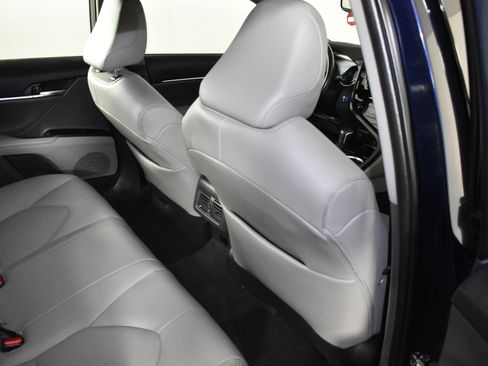 Used 2022 Toyota Camry XLE image 46