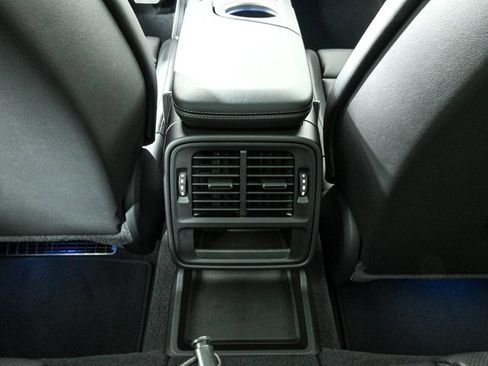 New 2025 Porsche Taycan image 20