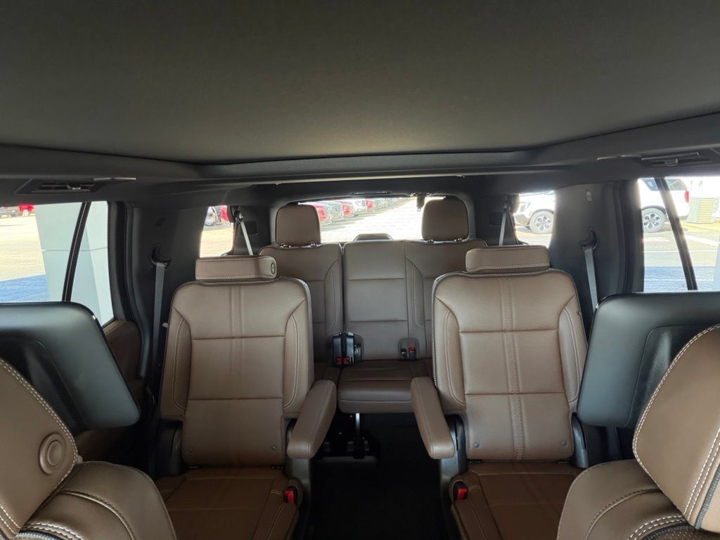 New 2026 Chevrolet Tahoe High Country AWD/4WD image 26