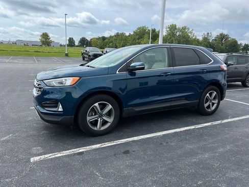 Used 2020 Ford Edge SEL w/ Convenience Package AWD/4WD image 2