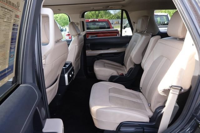 Used 2023 Ford Expedition Limited AWD/4WD image 11
