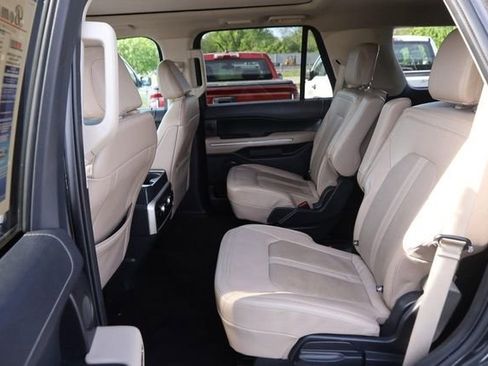Used 2023 Ford Expedition Limited AWD/4WD image 11
