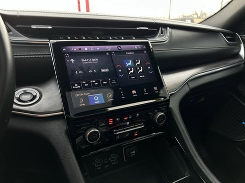 Used 2022 Jeep Grand Cherokee Overland w/ Adv Protech Group III image 45