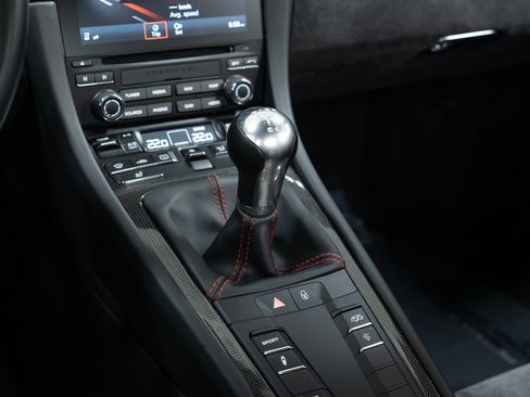 Used 2018 Porsche 911 GT3 RWD image 27