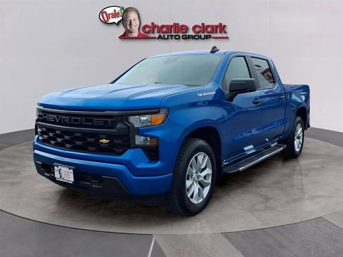 Used 2024 Chevrolet Silverado 1500 Custom image 1