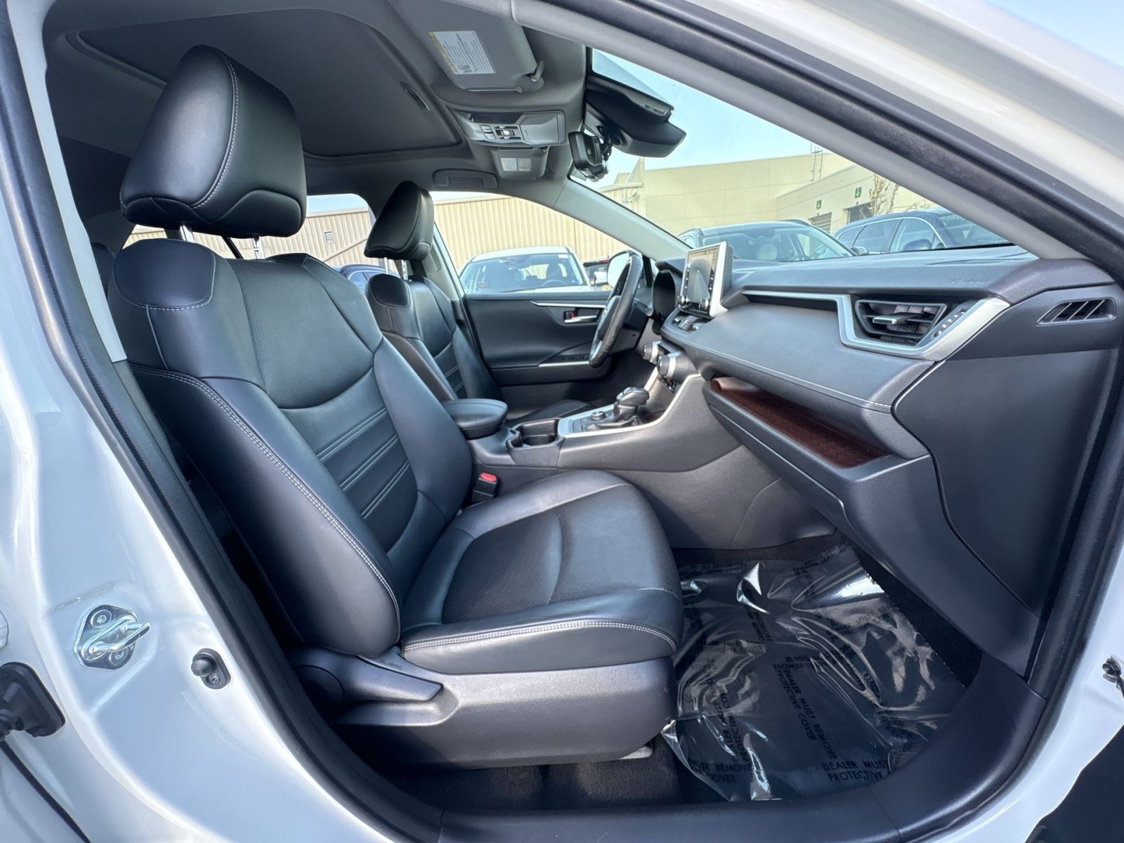Used 2019 Toyota RAV4 Limited w/ Limited Grade Weather Package AWD/4WD image 27