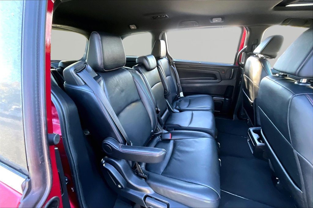 Used 2025 Honda Odyssey Sport-L image 19