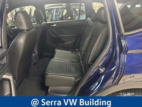 Certified 2022 Volkswagen Tiguan SEL R-Line image 29