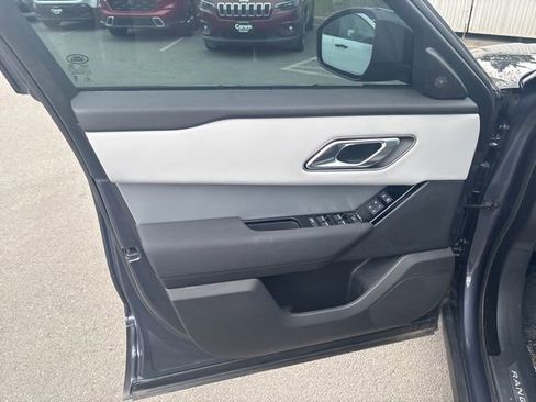Used 2025 Land Rover Range Rover Velar S AWD/4WD image 12