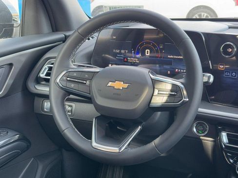 New 2026 Chevrolet Traverse LT w/ Driver Confidence Package FWD image 8