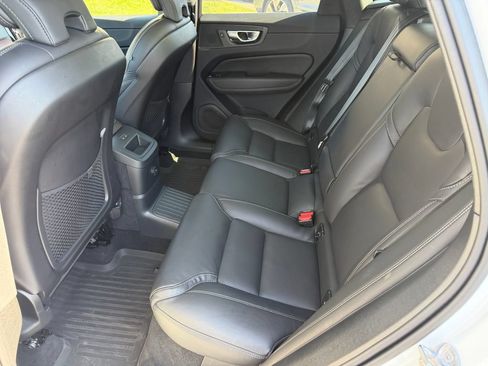 Certified 2024 Volvo XC60 T8 Ultimate w/ Protection Package Premier AWD/4WD image 21