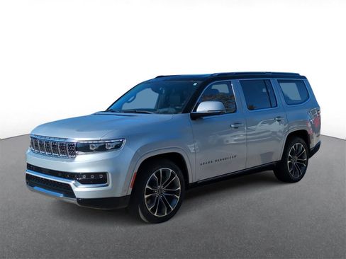 Used 2022 Jeep Grand Wagoneer Series III image 4