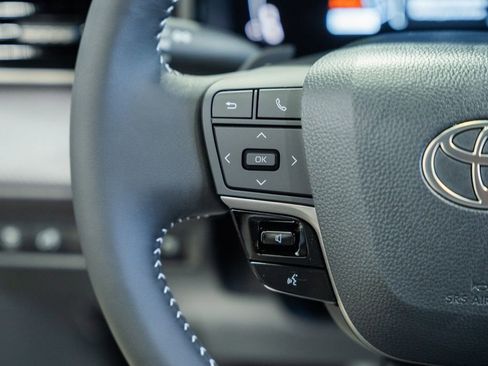 New 2026 Toyota Camry SE FWD image 25