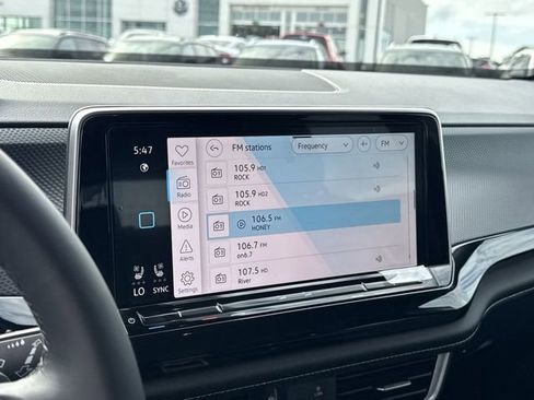 New 2026 Volkswagen Atlas Cross Sport SEL Premium R-Line image 18