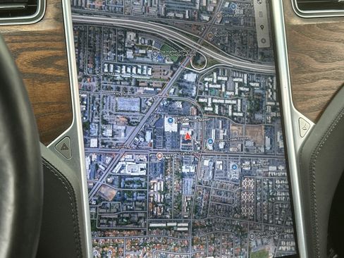 Used 2017 Tesla Model S 75 image 18