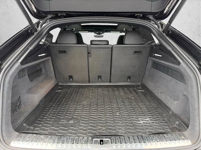 Used 2023 Audi SQ8 Premium Plus w/ Carbon Optic Package AWD/4WD image 3