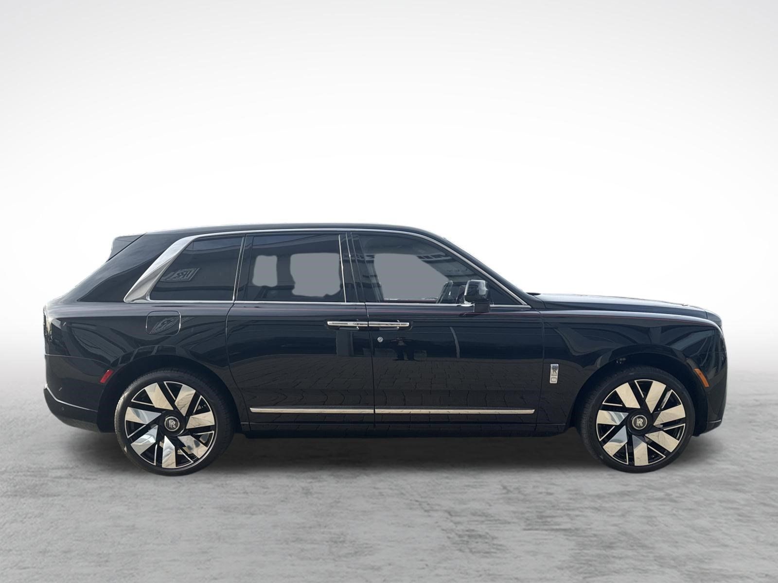 Certified 2025 Rolls-Royce Cullinan AWD/4WD image 10
