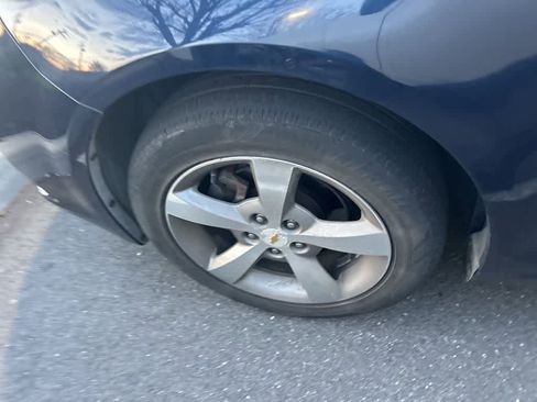 Used 2011 Chevrolet Malibu LT w/ Power Convenience Package image 24